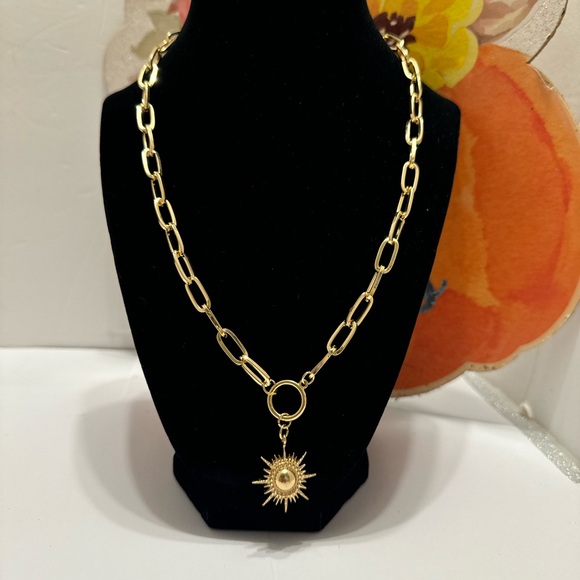 Golden girls statement Necklace, Minimalist Golden Hypoallergenic… - Picture 2 of 6